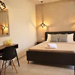 게스트하우스 Periklis 3*