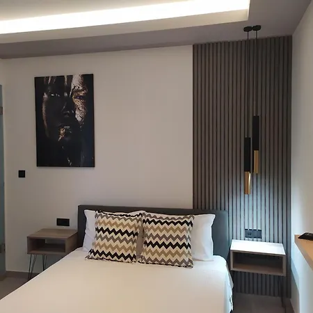 Periklis 3*