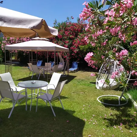 Pensionat Periklis 3*